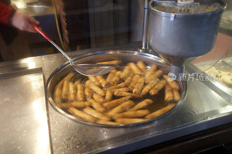 Turkish traditional sherbet dessert; Sultan sarması